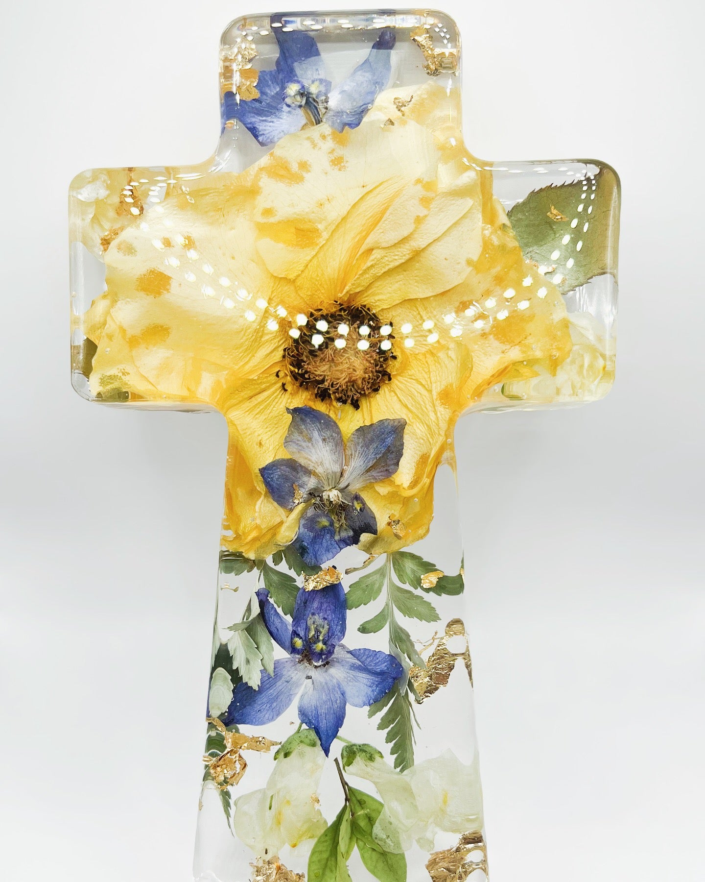 Curved Thin Cross