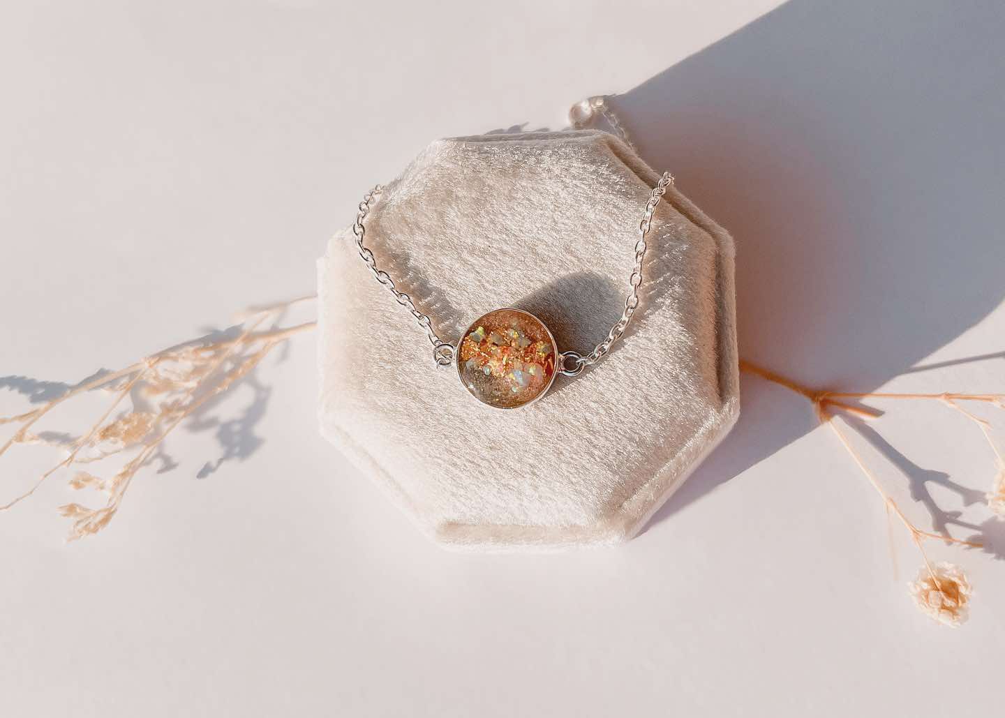 Simple Bezel Bracelet